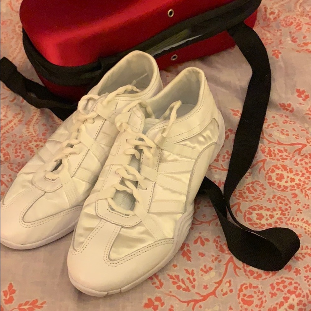 Cheer infinity shoes